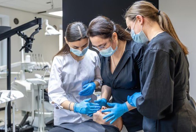 Best Implant Course in Delhi NCR